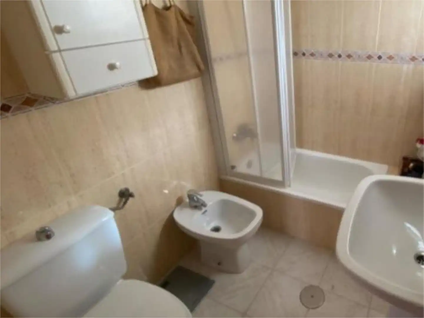 Houses for sale in Calle Ronda Norte, 1, Pedanías - Extrarradio Bathroom of Houses for sale in Albacete with Air Conditioner, Heating and Private garden