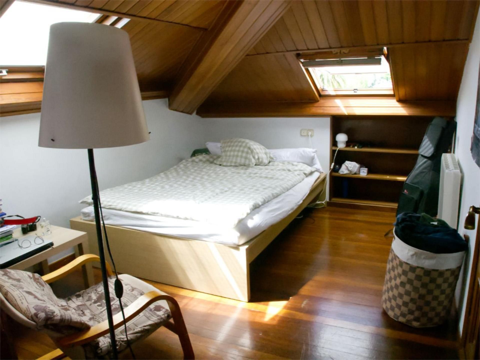 Habitación de Dúplex para compartir en Santiago de Compostela  con Calefacción, Parquet y Trastero