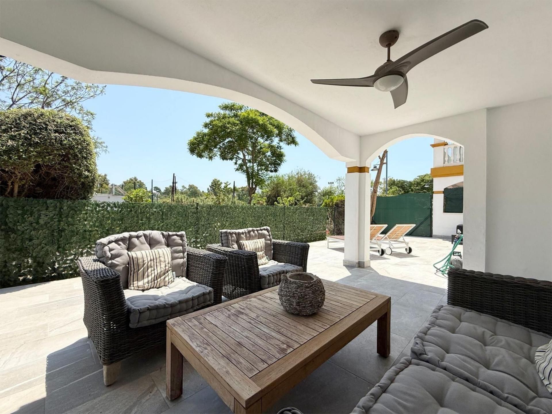 Terrassa de Pis de lloguer en Marbella amb Aire condicionat, Terrassa i Piscina