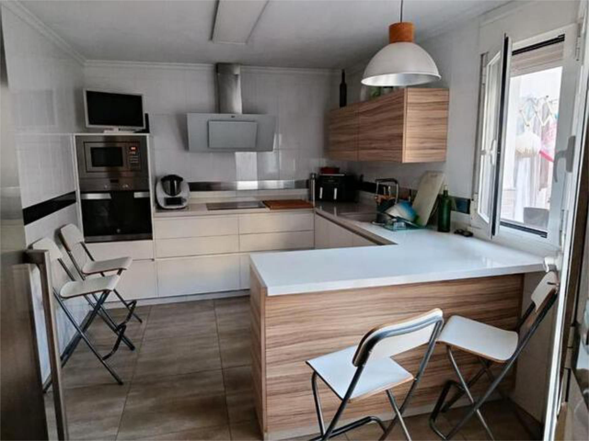 Single-family semi-detached for sale in San Luis Kitchen of Single-family semi-detached for sale in Almería Capital with Terrace, Storage room and Furnished