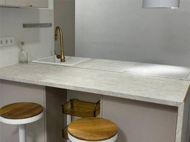 Piso en Alquiler en Carrer de Bernardo López García, 20 en Carolinas Bajas