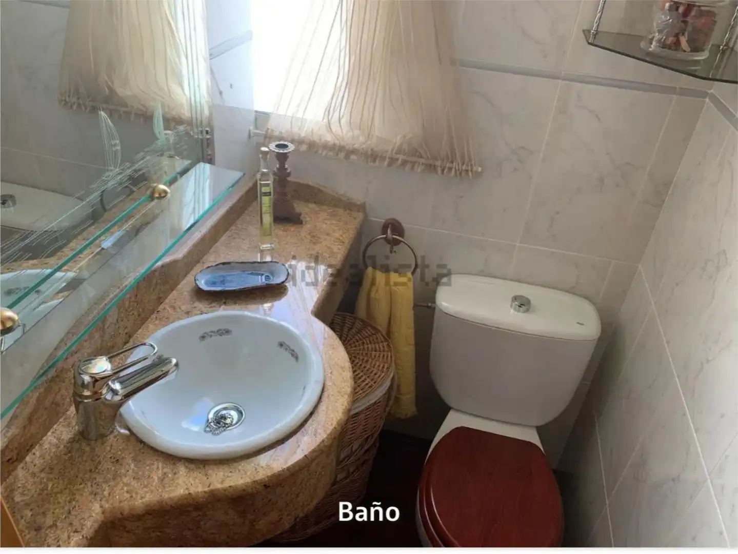 Flat for sale in Calle de Jacinto Benavente, 34, Manzanares Bathroom of Flat for sale in Manzanares with Air Conditioner, Heating and Parquet flooring
