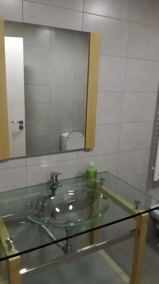 Habitación en Calle Cristo de Medinaceli, 7, Camino de Ronda Baño de Piso para compartir en Granada con Calefacción, Parquet y Terraza