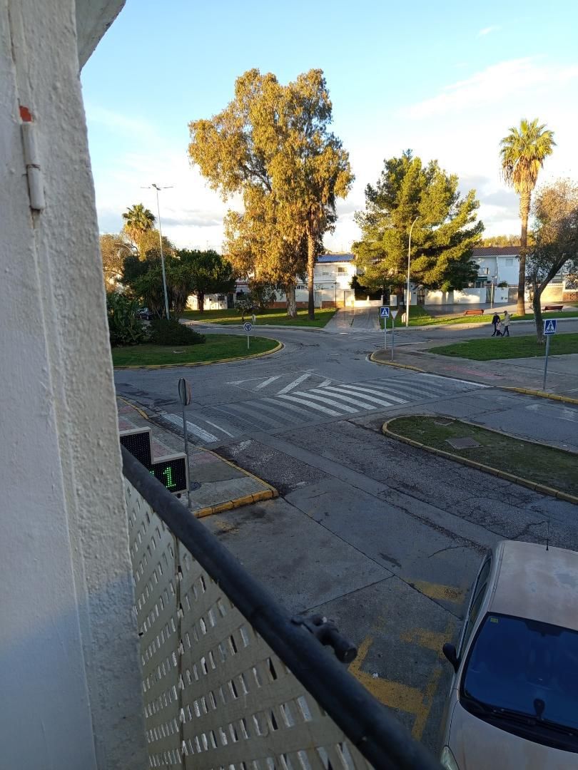 Vista exterior de Piso de alquiler en Puerto Real con Jardín privado