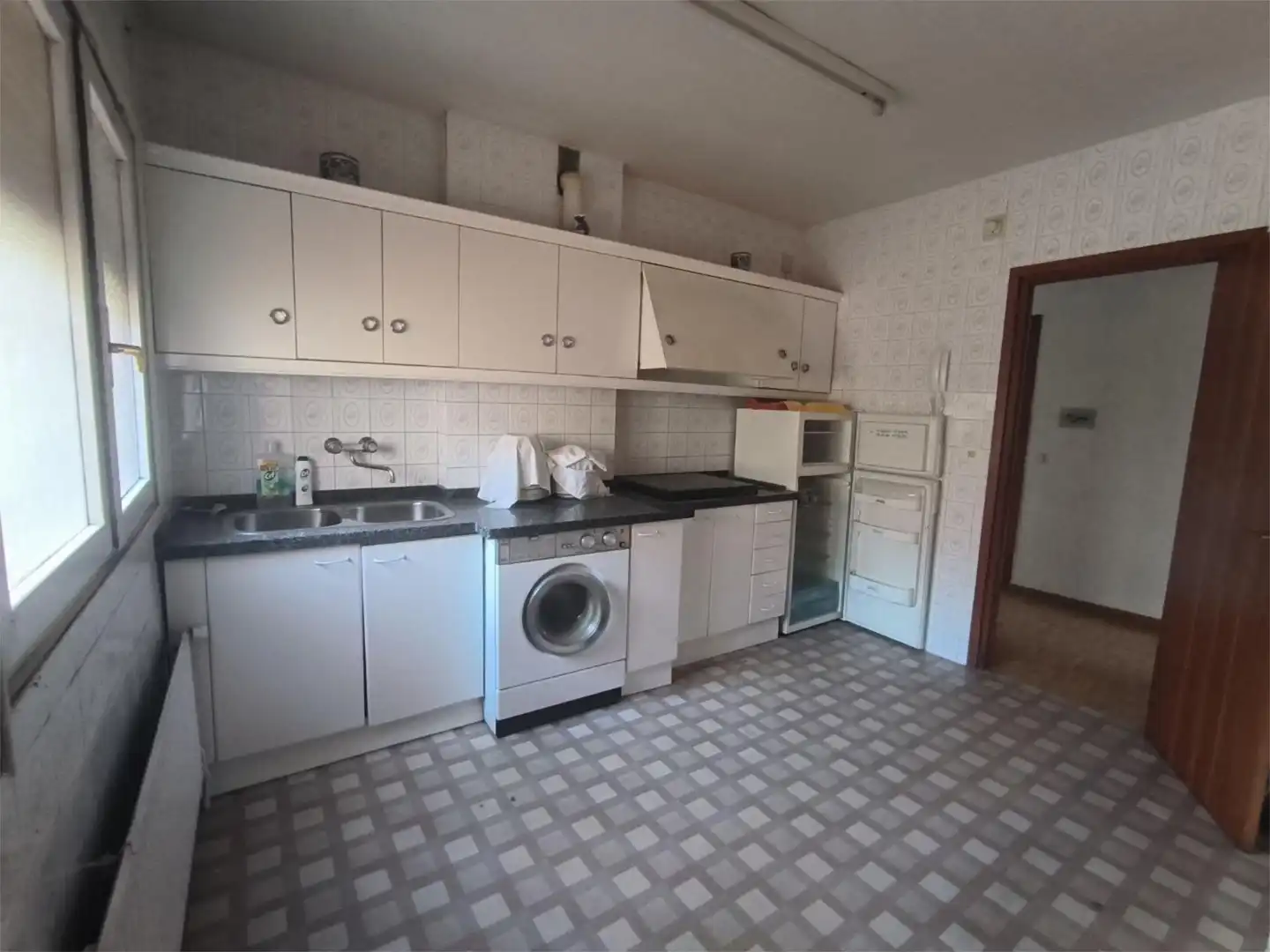Flat for sale in Calle Severo Ochoa, 4, La Bañeza Kitchen of Flat for sale in La Bañeza with Heating, Terrace and Storage room