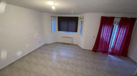 Foto 3 de Casa o chalet de alquiler en Travesía Carretera Torrijos, 2, Chozas de Canales, Toledo