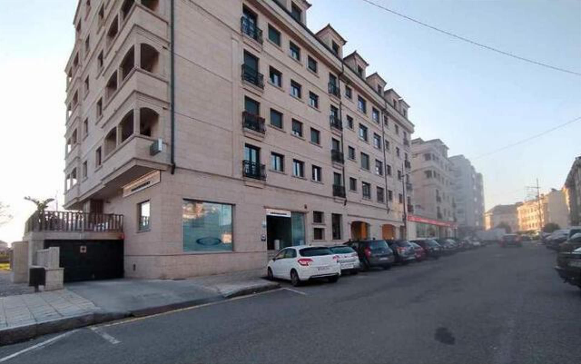 Vista exterior de Garatge de lloguer en Caldas de Reis