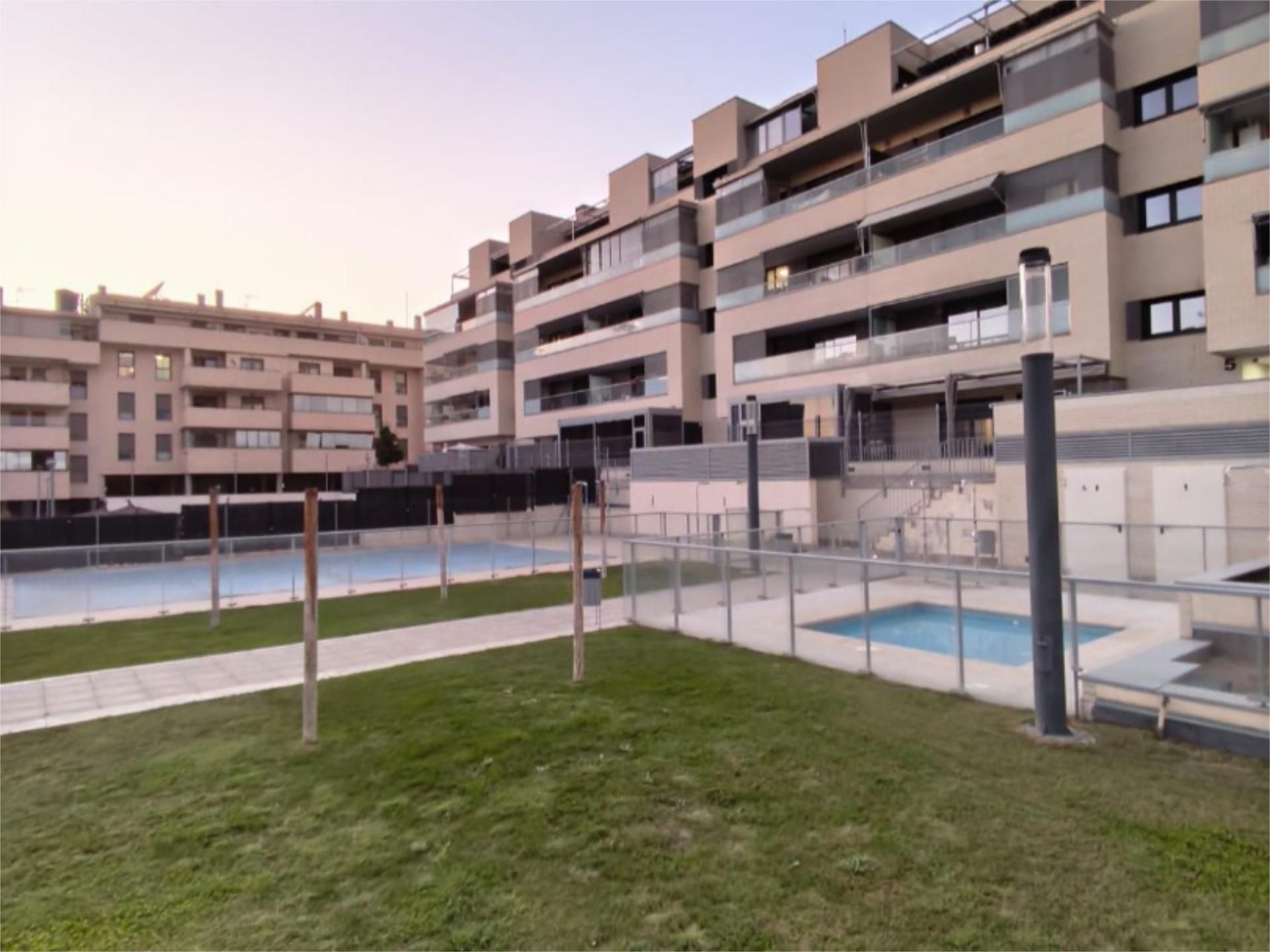 Piscina de Pis en venda en Valdemoro amb Aire condicionat, Terrassa i Piscina