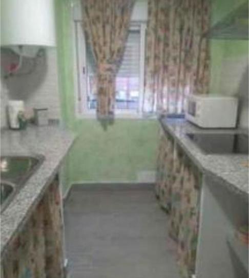 Flat to share in Centro, Montequinto - image 1 Photo 1 of Flat to share in Centro, Montequinto