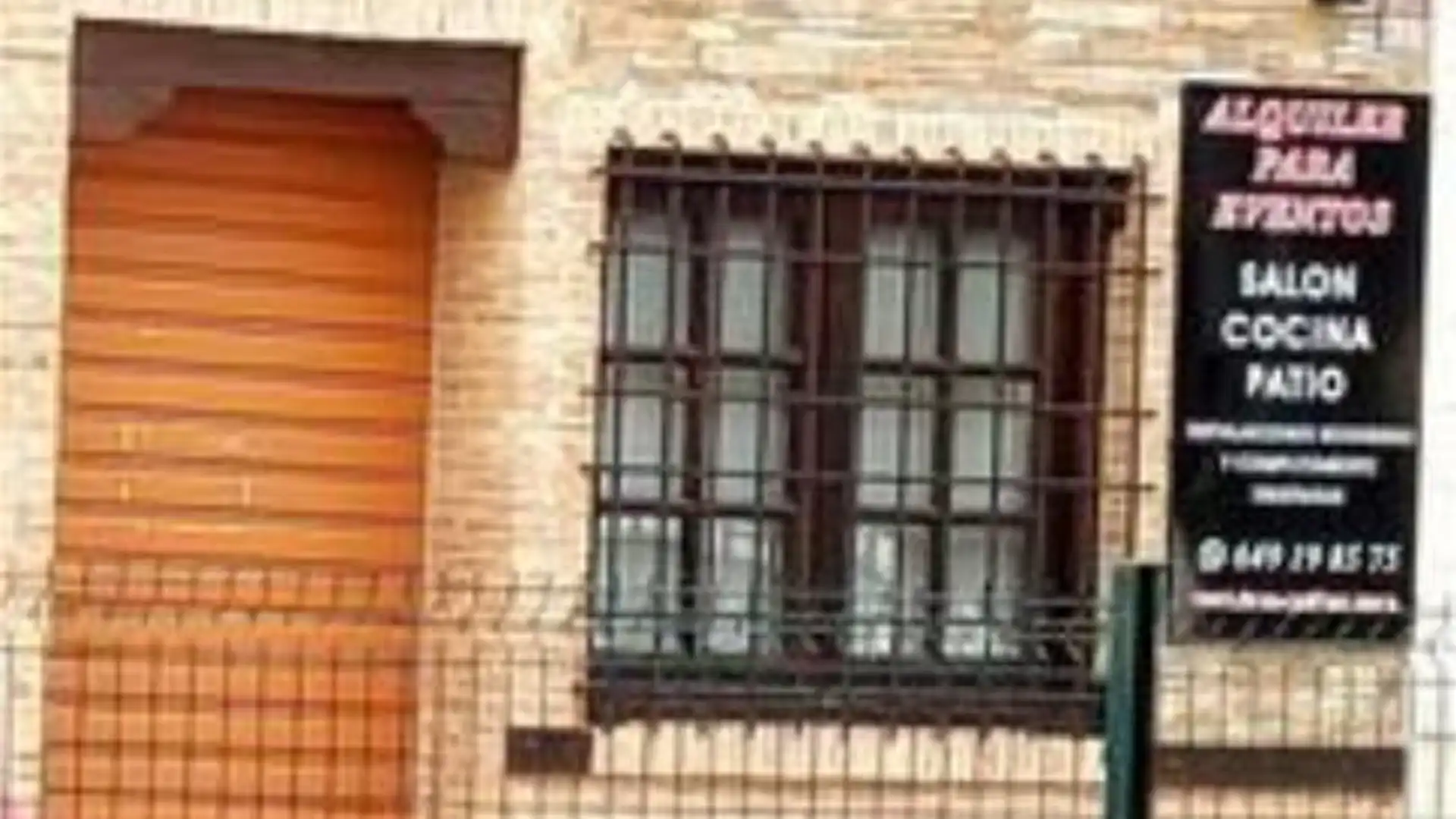 Vista exterior de Local de alquiler en Tomelloso con Aire acondicionado