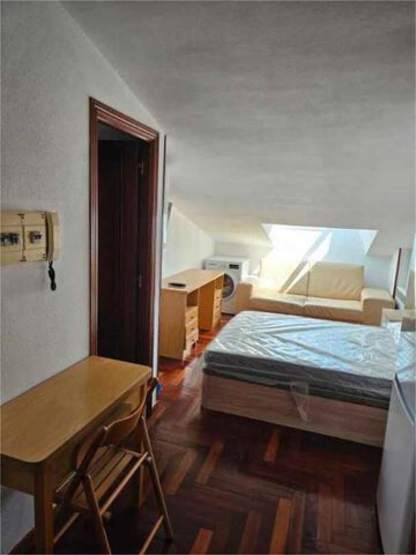 Study to rent in Recatelo - O Carme