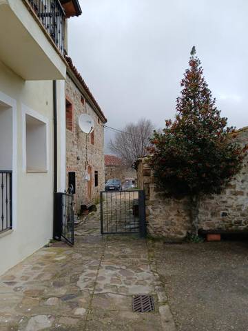 Casa adosada en Venta en Calle la Plaza, 6 en La Póveda de Soria