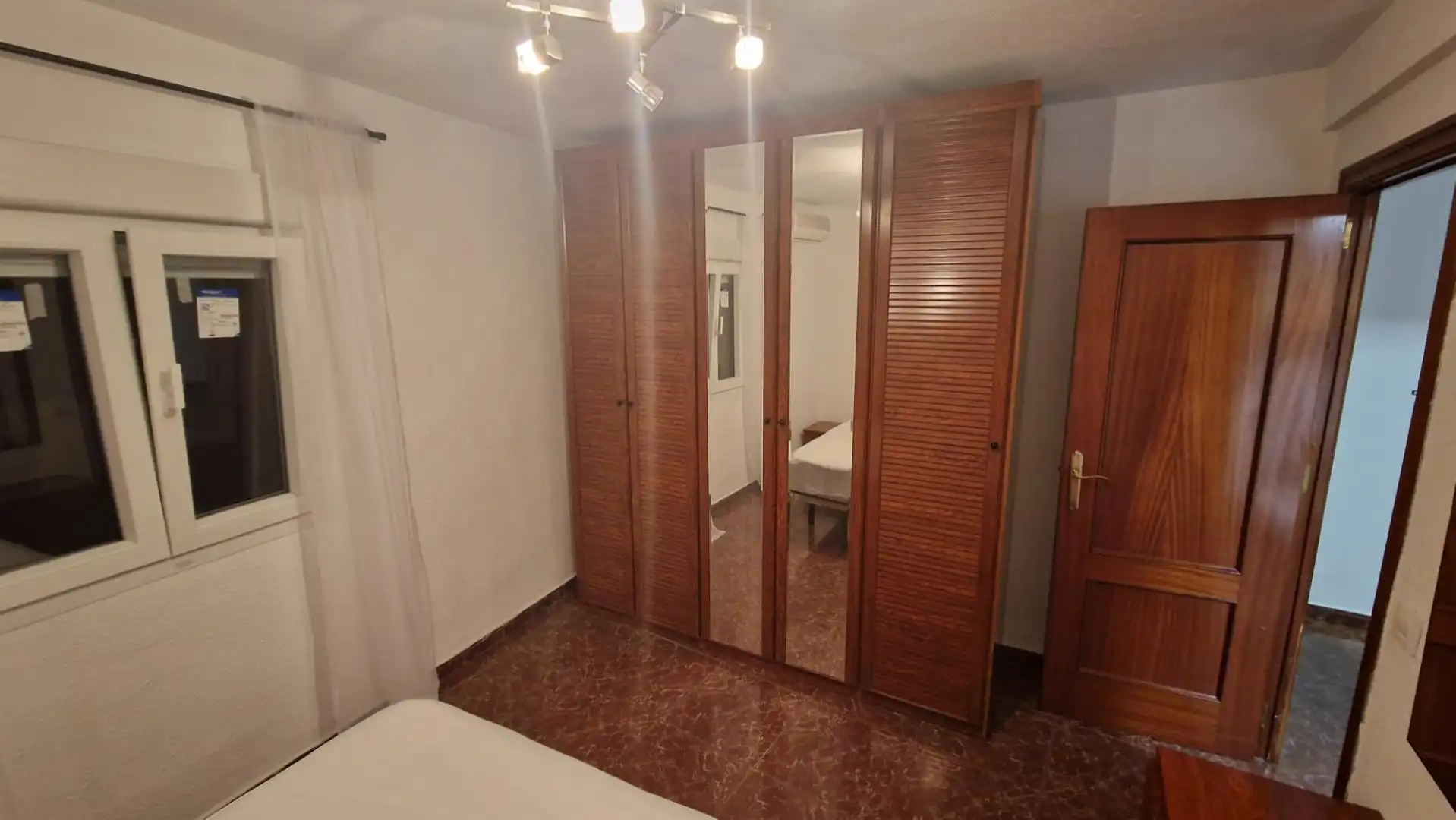 Wohnung zum Verkauf in Calle Doctor Sánchez de la Nieta, 1, San Bartolomé - Millán de Priego Schlafzimmer von Wohnung zum Verkauf in Jaén Capital mit Klimaanlage