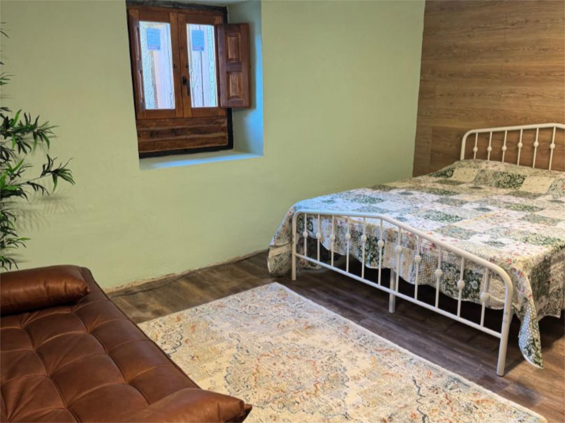 Bedroom of Flat to rent in Valle de Mena