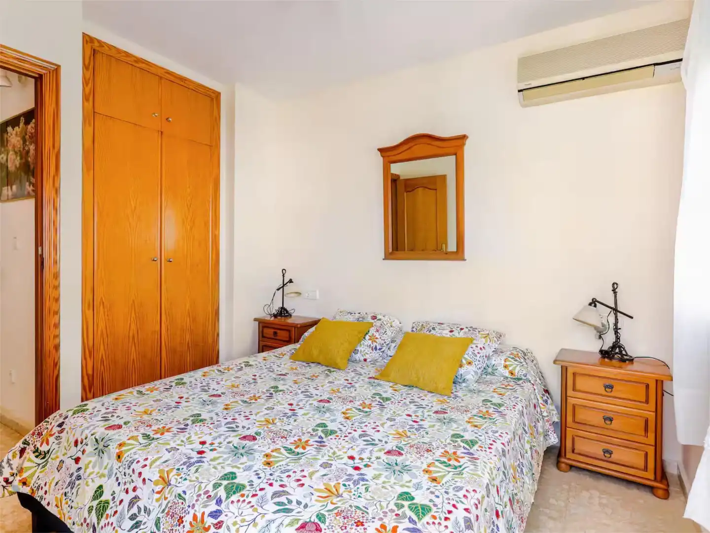 Casa adosada en venta en Avinguda de Gaudi, 9, Oliva Nova Habitación de Casa adosada en venta en Oliva con Aire acondicionado, Terraza y Piscina