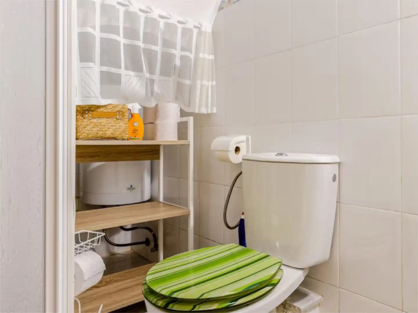 Casa adosada en venta en Avinguda de Gaudi, 9, Oliva Nova Baño de Casa adosada en venta en Oliva con Aire acondicionado, Terraza y Piscina