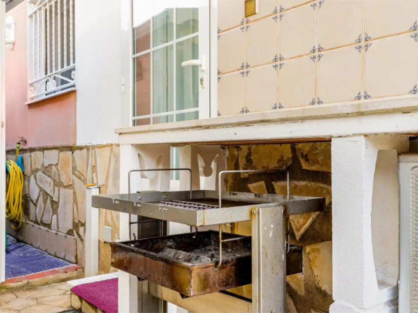 Casa adosada en venta en Avinguda de Gaudi, 9, Oliva Nova Casa adosada en venta en Oliva con Aire acondicionado, Terraza y Piscina