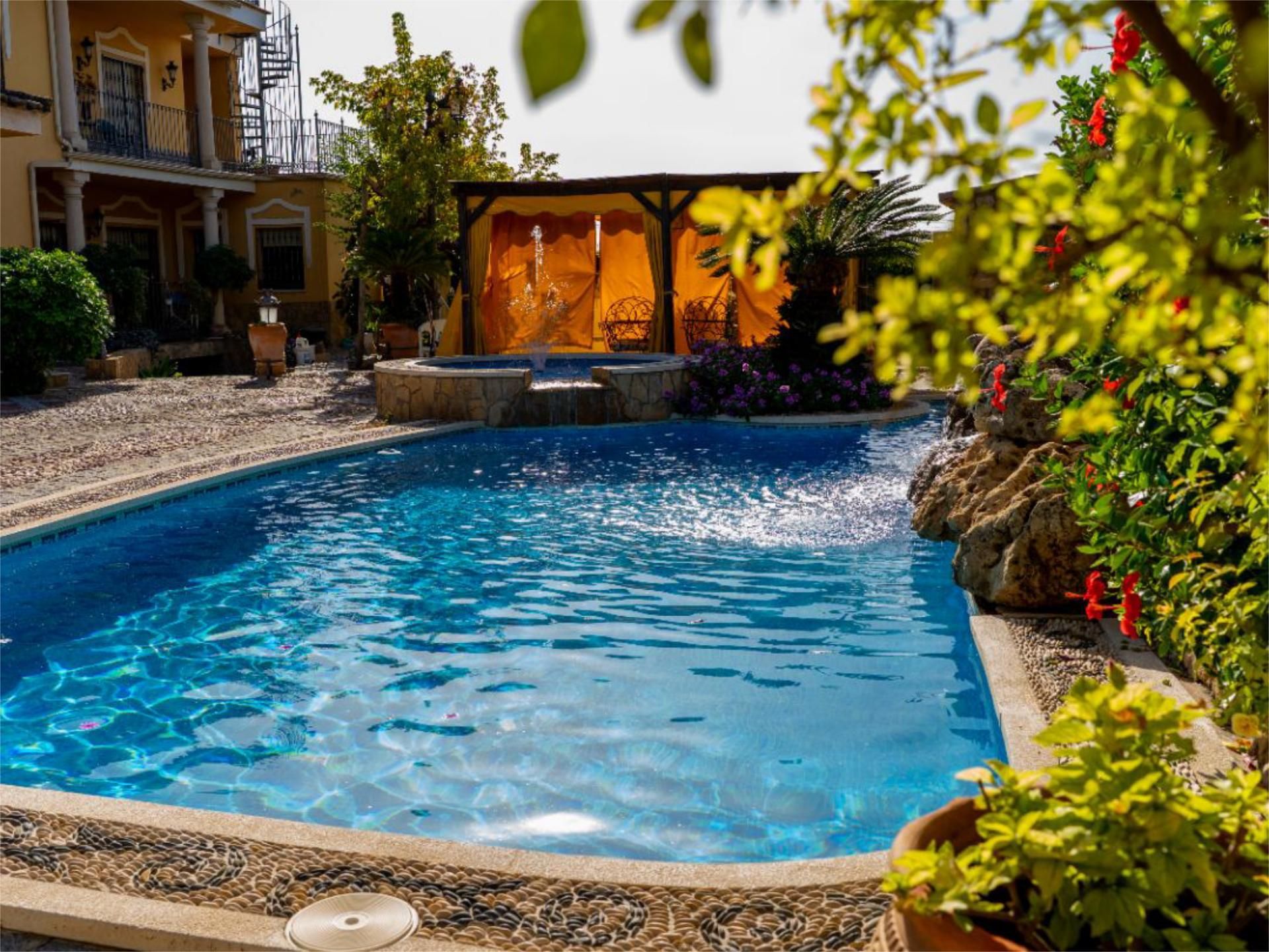 House or chalet for sale in Camino del Soto, 8, Encinarejo de Córdoba Swimming pool of House or chalet for sale in Córdoba Capital