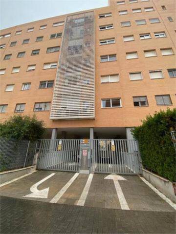 Garaje en Alquiler en Colores -  Entreparques