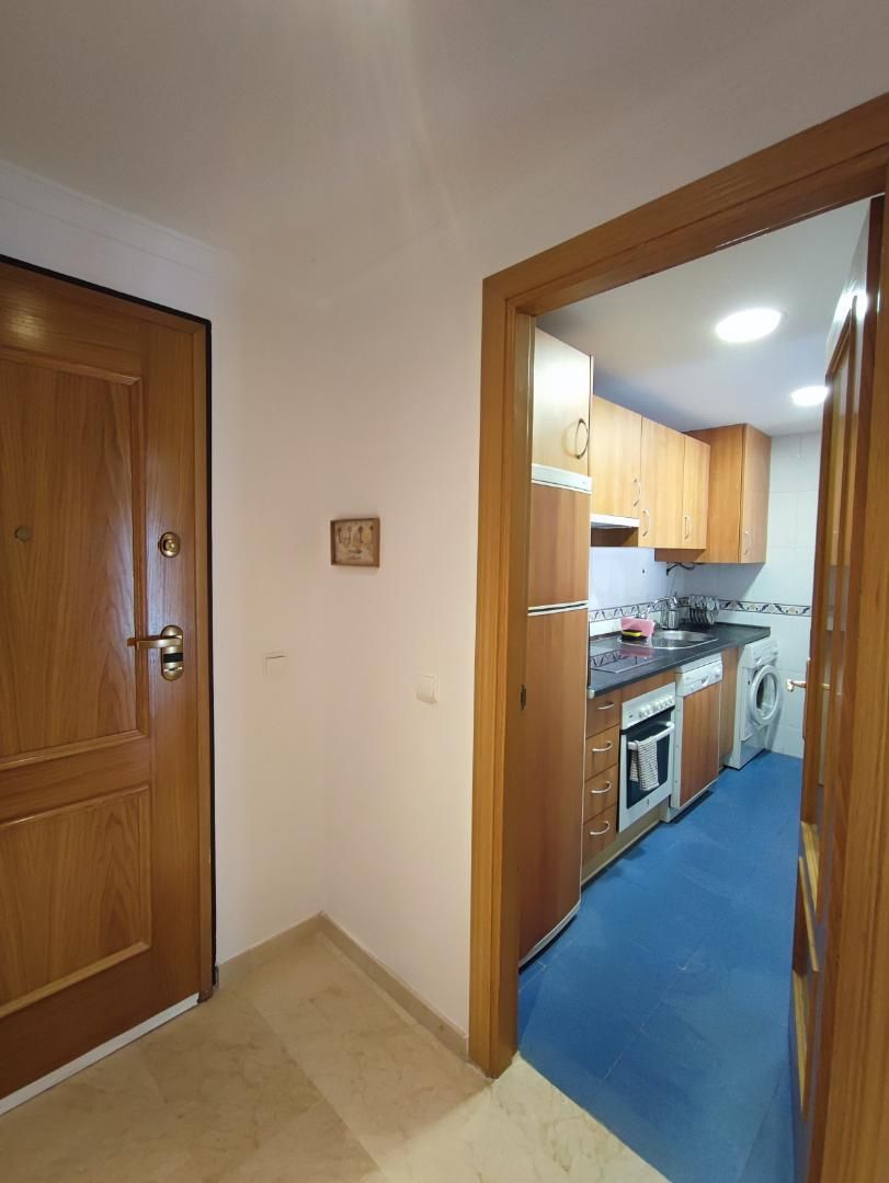 Apartament de lloguer a Resinera Voladilla, 18, La Concha - Resina Golf