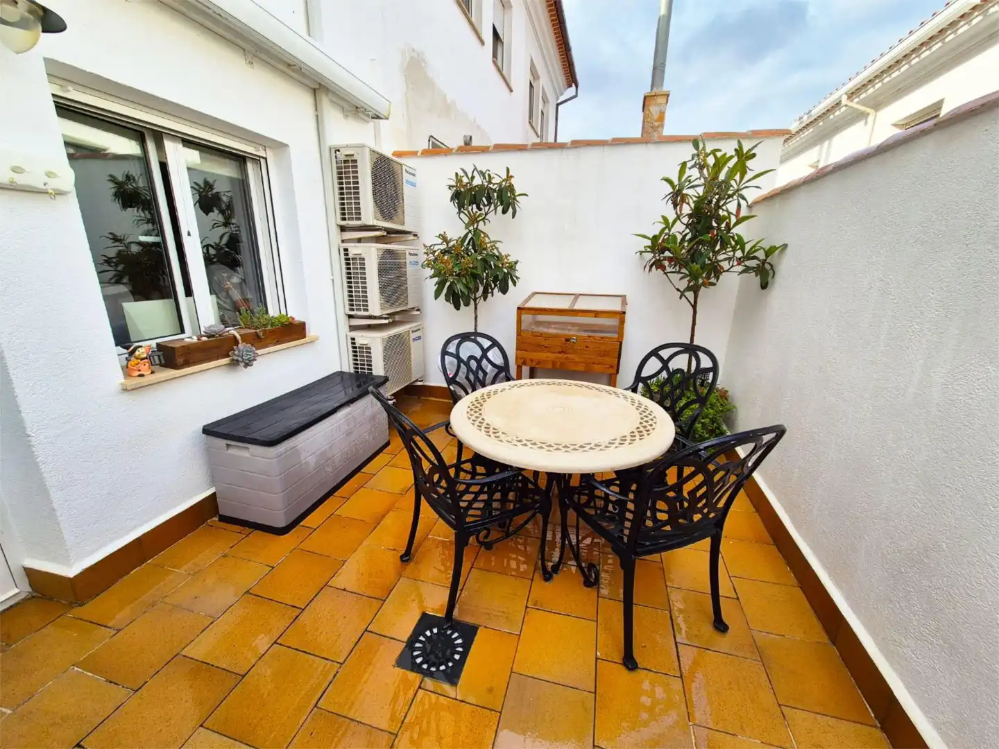 Einfamilien-Reihenhaus zum Verkauf in Calle Virgen del Pilar, 42, Motilla del Palancar Terrasse von Einfamilien-Reihenhaus zum Verkauf in Motilla del Palancar mit Klimaanlage, Heizung und Parkett