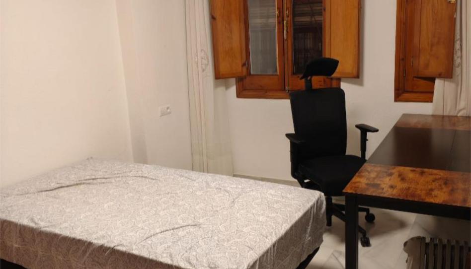 Foto 1 de Pis per a compartir a Calle Feria, 156, San Gil,  Sevilla Capital