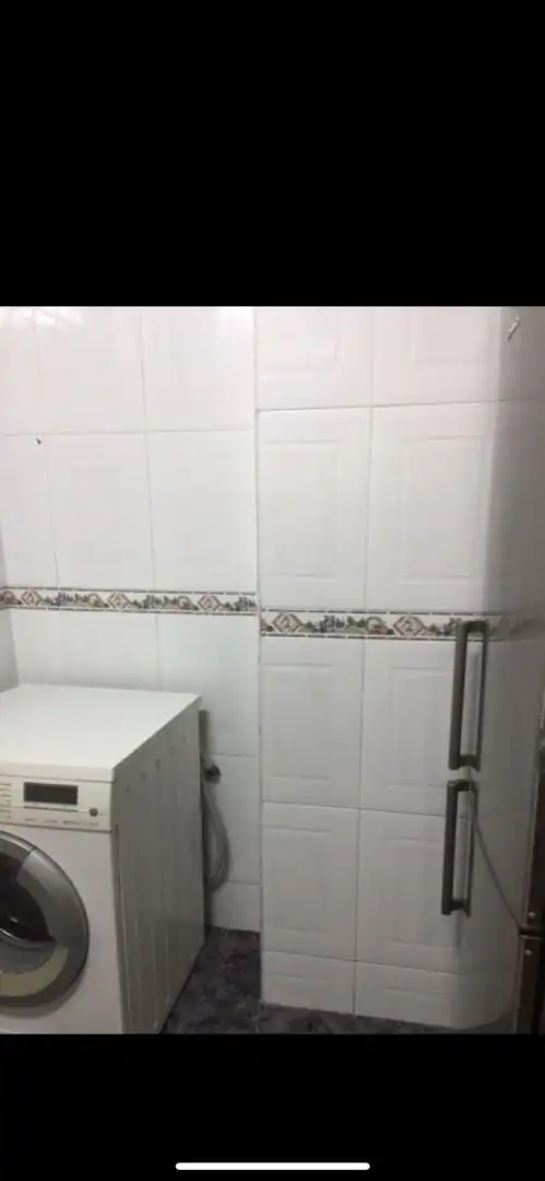 Zimmer in Carrer Ignasi Iglesias, 59, El Gall Badezimmer von Wohnung zur untervermieten in Esplugues de Llobregat mit Privatgarten, Terrasse und Schwimmbad