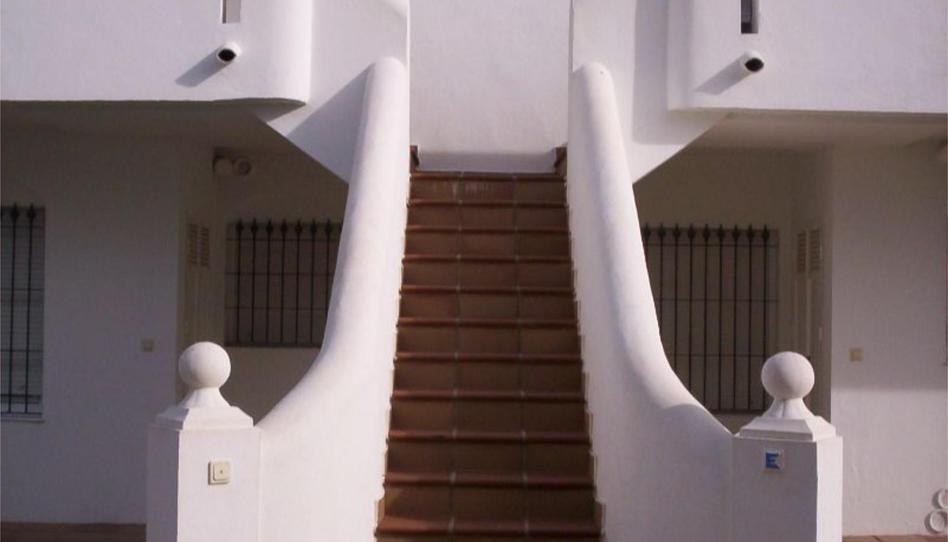 Apartment to rent in Calle Los Crustáceos, 2, La Barrosa, Chiclana de la Frontera - image 1 Photo 1 of Apartment to rent in Calle Los Crustáceos, 2, La Barrosa, Chiclana de la Frontera