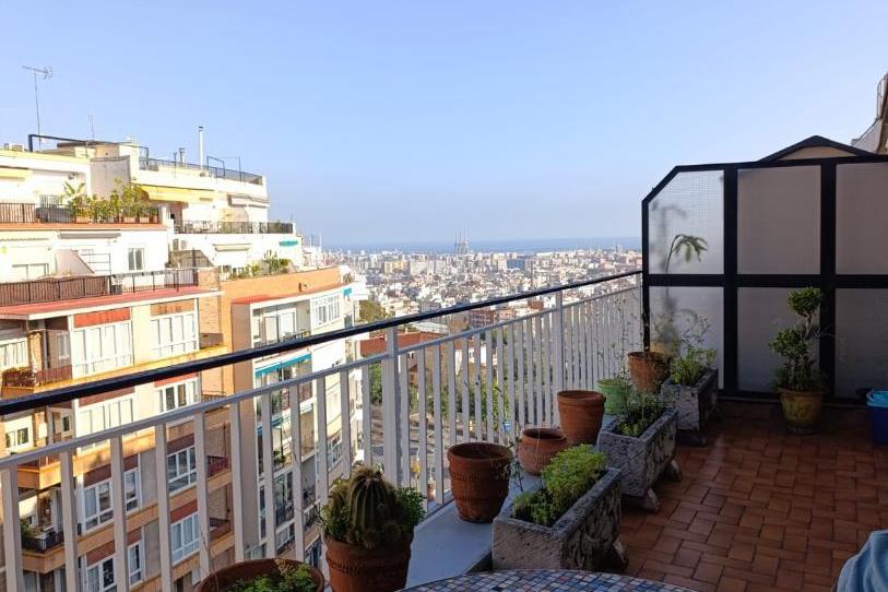 Flat for sale in Avinguda de la Mare de Déu de Montserrat, 153, El Guinardó, Barcelona Capital - image 1 Photo 1 of Flat for sale in Avinguda de la Mare de Déu de Montserrat, 153, El Guinardó, Barcelona Capital