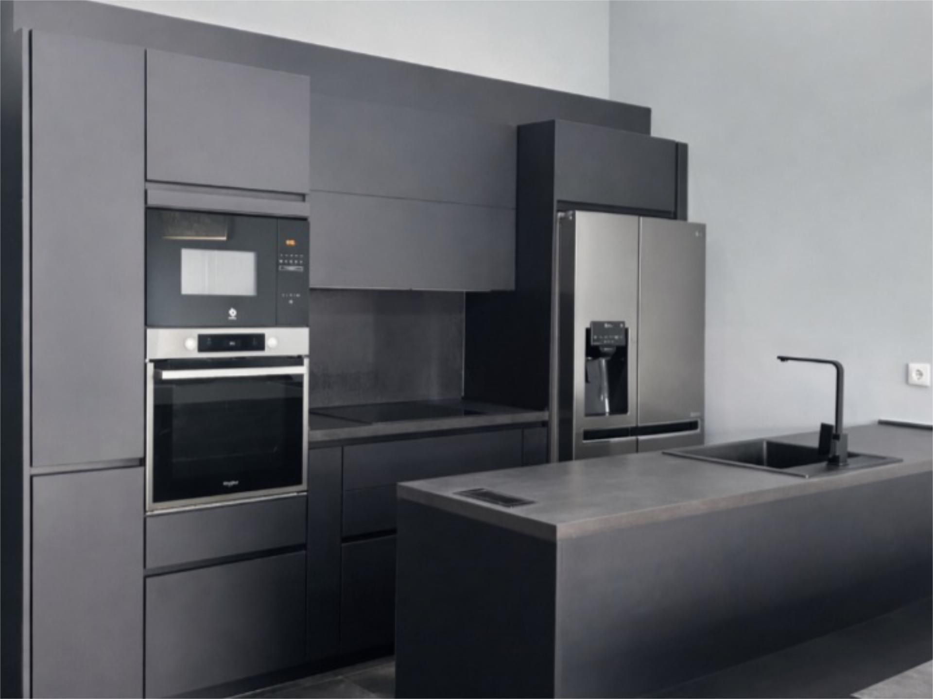 Cuina de Casa adosada en venda en Ciudad Real Capital amb Aire condicionat, Calefacció i Jardí privat