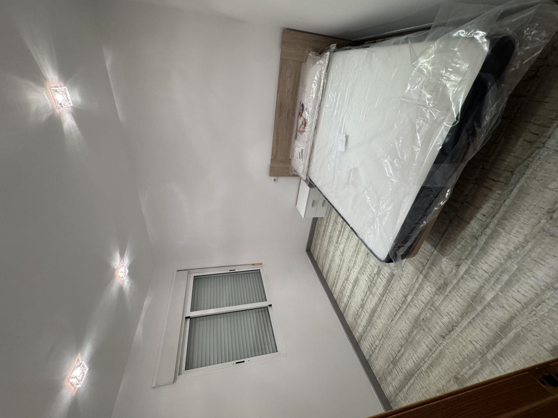 Habitación de Dúplex de alquiler en Puerto Lumbreras con Aire acondicionado, Calefacción y Parquet