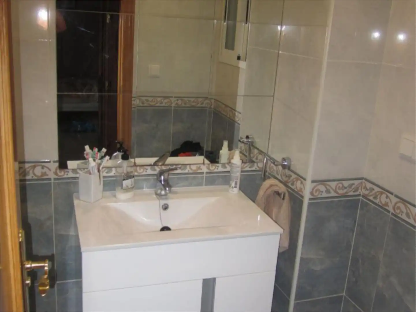 Flat for rent in Calle García Lorca, 1, Campello Playa Bathroom of Flat for rent in El Campello with Terrace, Storage room and Swimming Pool