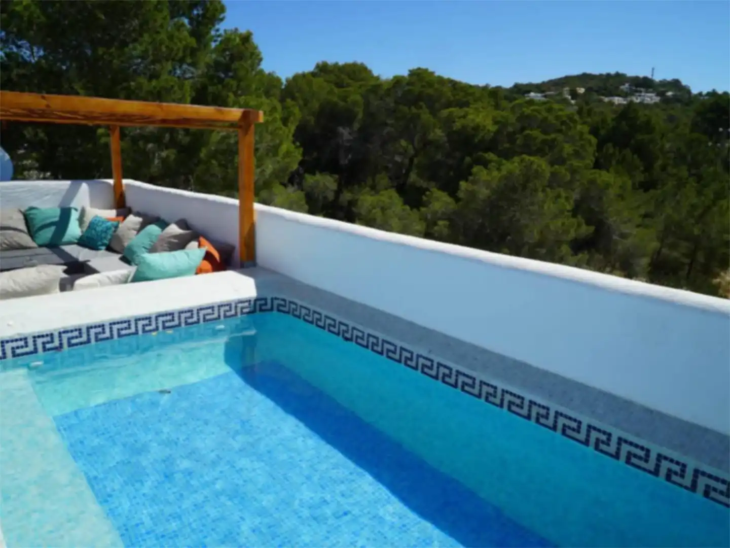 Apartamento de alquiler en Carrer Coralmar, 3, Cala Vedella - Cala Tarida Piscina de Apartamento de alquiler en Sant Josep de sa Talaia con Aire acondicionado, Terraza y Piscina
