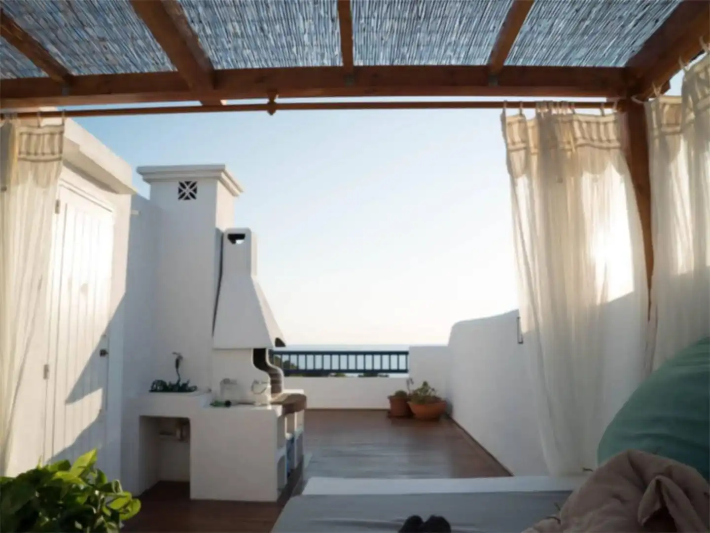 Apartamento de alquiler en Carrer Coralmar, 3, Cala Vedella - Cala Tarida Terraza de Apartamento de alquiler en Sant Josep de sa Talaia con Aire acondicionado, Terraza y Piscina
