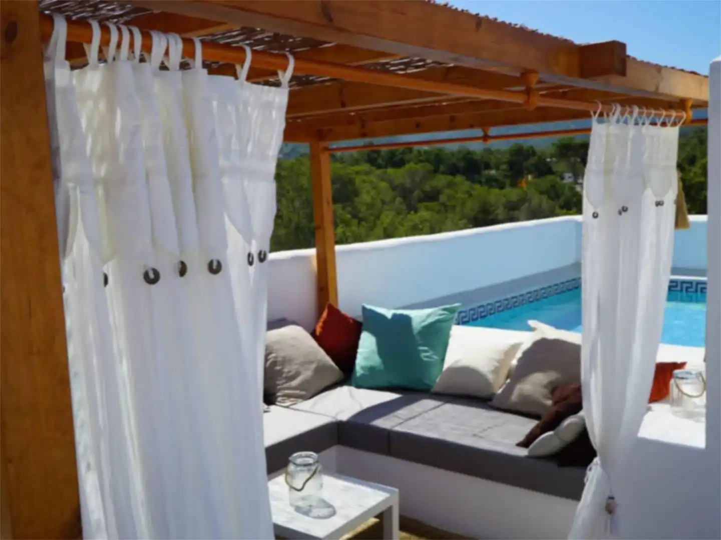 Apartamento de alquiler en Carrer Coralmar, 3, Cala Vedella - Cala Tarida Terraza de Apartamento de alquiler en Sant Josep de sa Talaia con Aire acondicionado, Terraza y Piscina