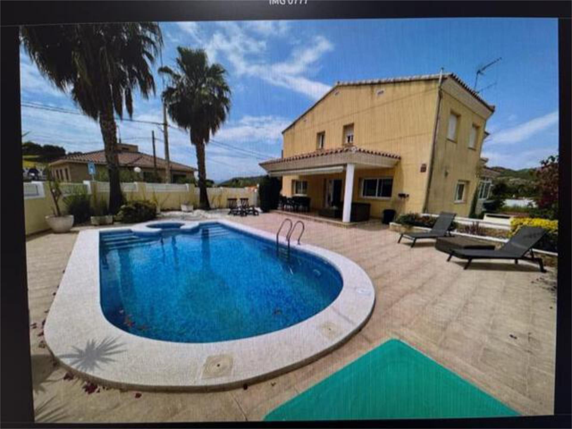 Exterior view of Single-family semi-detached for sale in Borriol  with Private garden, Terrace and Storage room