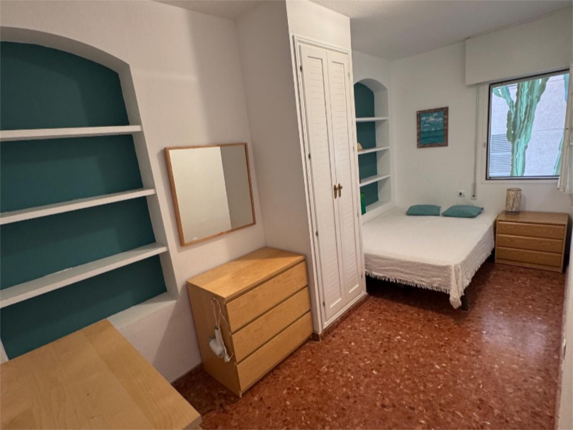 Dormitori de Apartament per a compartir en Calpe / Calp