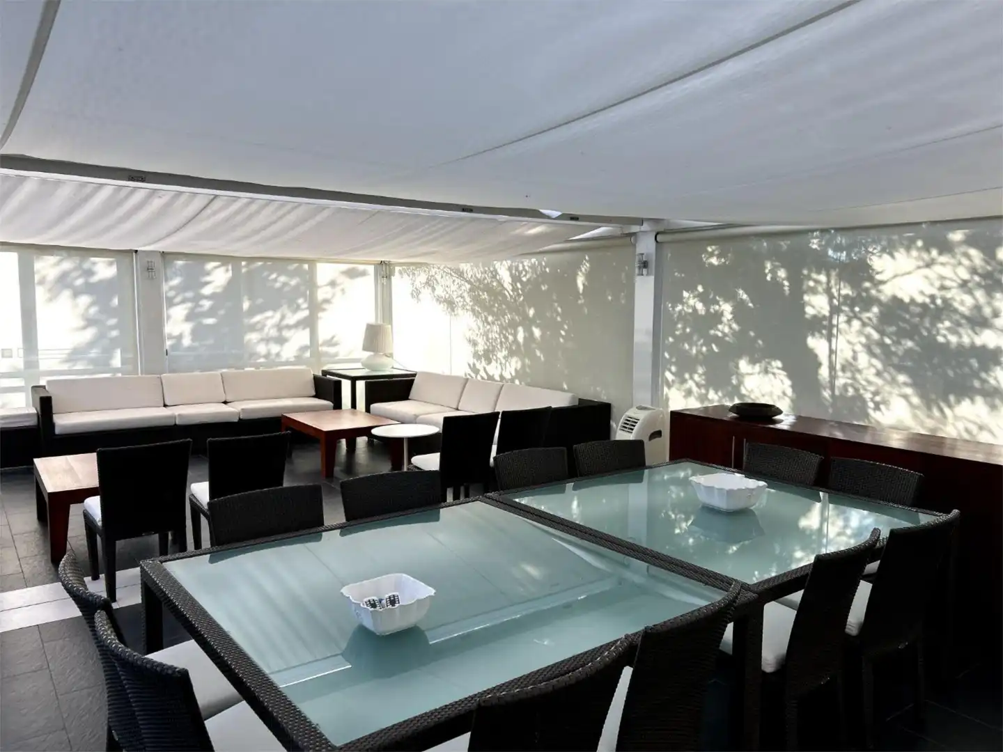 Casa o chalet en venta en Ronda de Sobradiel, 2, Conde Orgaz - Piovera Terraza de Casa o chalet en venta en Madrid con Aire acondicionado, Calefacción y Jardín privado