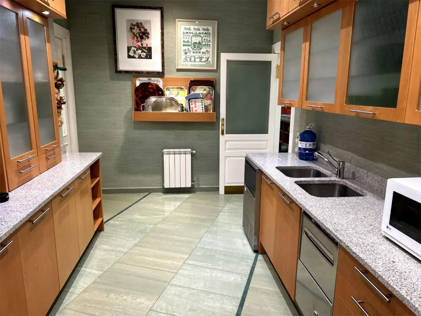 Casa o chalet en venta en Ronda de Sobradiel, 2, Conde Orgaz - Piovera Cocina de Casa o chalet en venta en Madrid con Aire acondicionado, Calefacción y Jardín privado