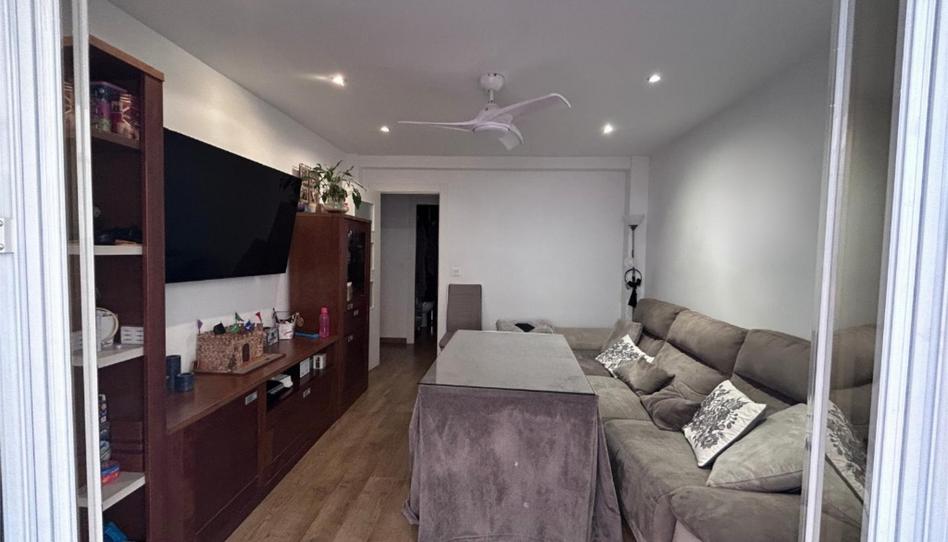 Flat for sale in Calle el Trevenque, 30, Crta. De la Sierra, Granada Capital - image 1 Photo 1 of Flat for sale in Calle el Trevenque, 30, Crta. De la Sierra, Granada Capital