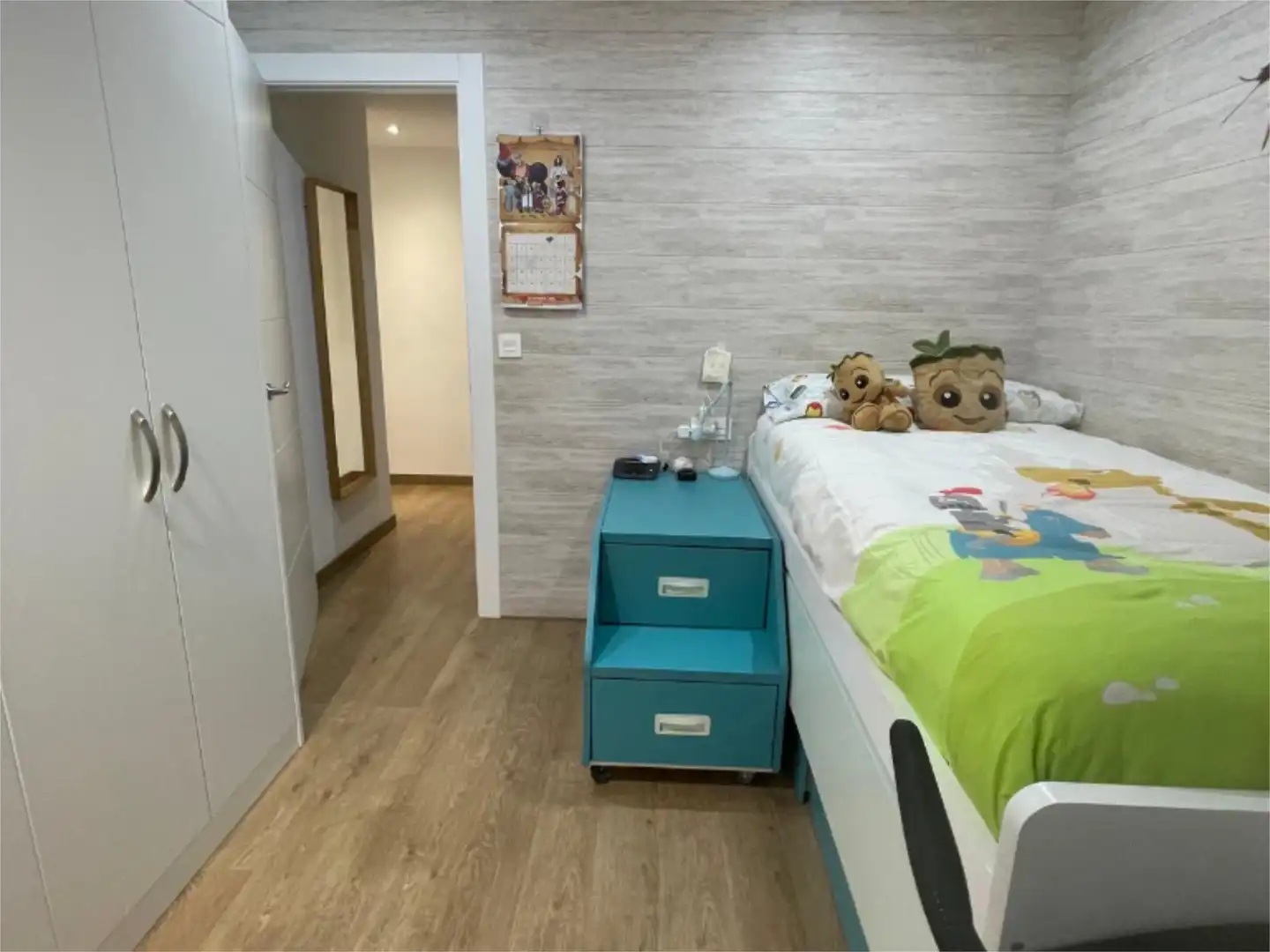 Flat for sale in Calle el Trevenque, 30, Crta. De la Sierra Bedroom of Flat for sale in Granada with Parquet flooring and Balcony
