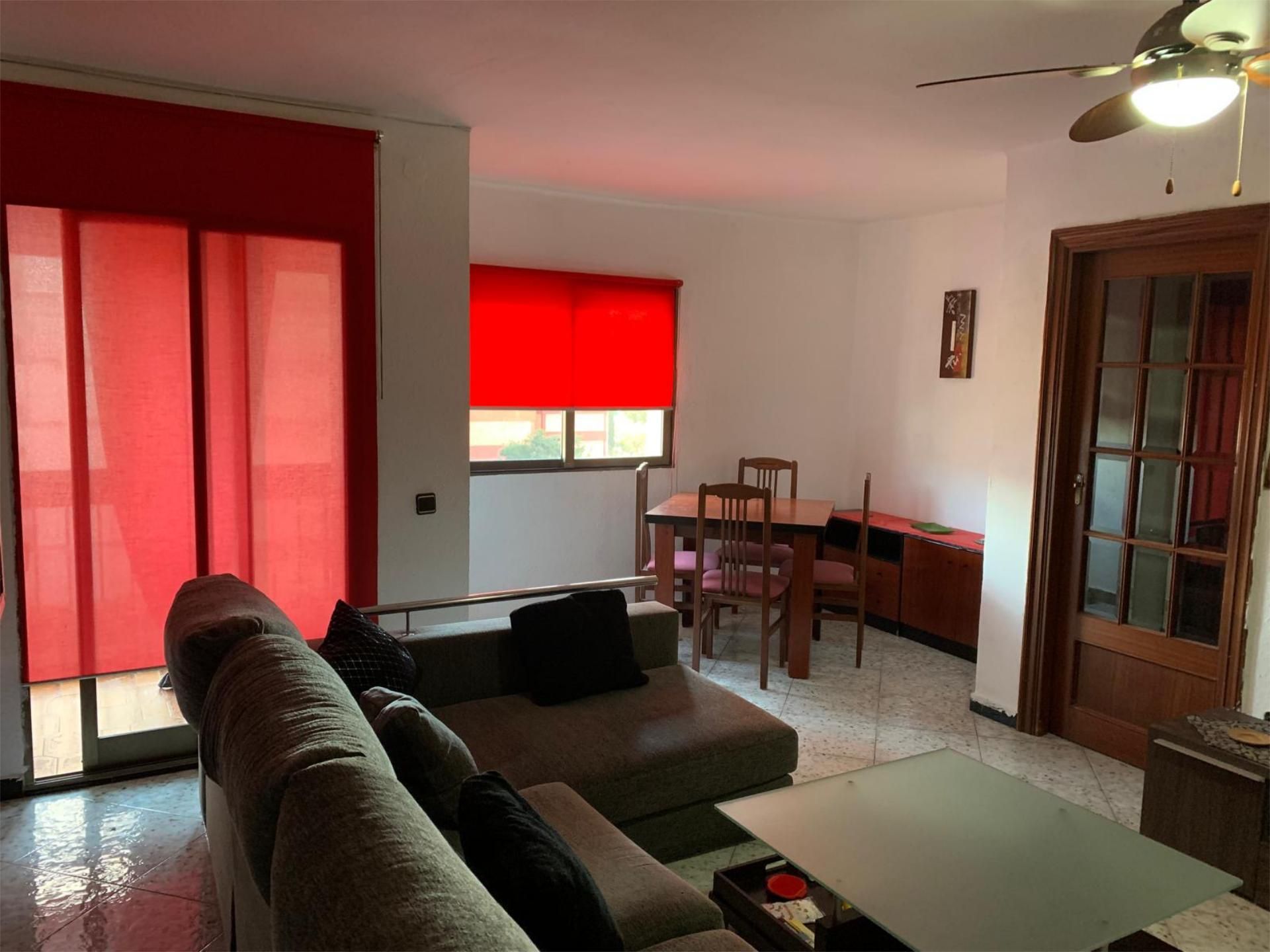 Sala d'estar de Pis en venda en  Tarragona Capital amb Moblat i Balcó