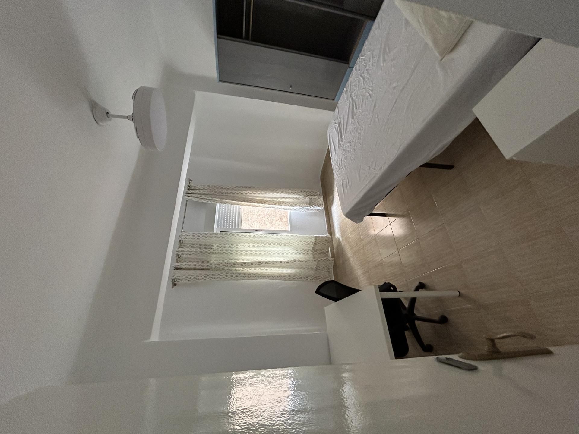 Flat to share in Calle Jovellanos, 2, San Juan Bedroom of Flat to share in Murcia Capital with Air Conditioner, Furnished and Balcony