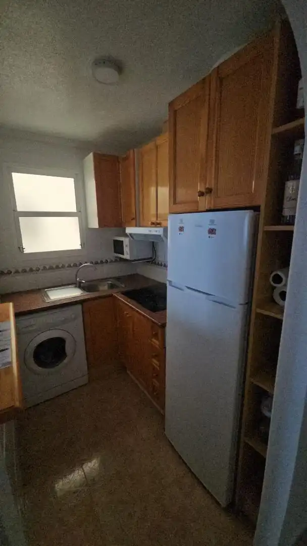 Flat for sale in Calle los Gases, 22, Avenida Habaneras - Curva de Palangre Kitchen of Flat for sale in Torrevieja with Air Conditioner, Heating and Private garden