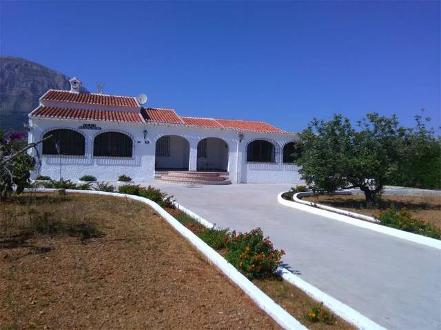 Piso en Alquiler en Carretera Gata, 74 en Partida Tosal - Zona dels Castellans