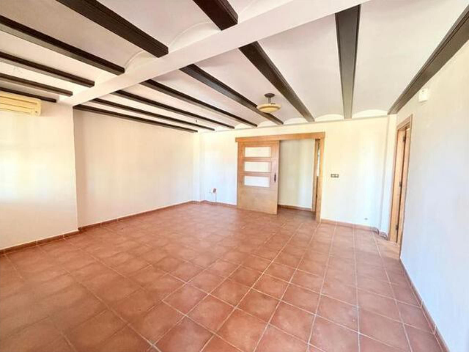 Sala d'estar de Casa adosada en venda en Elche / Elx amb Jardí privat, Terrassa i Traster