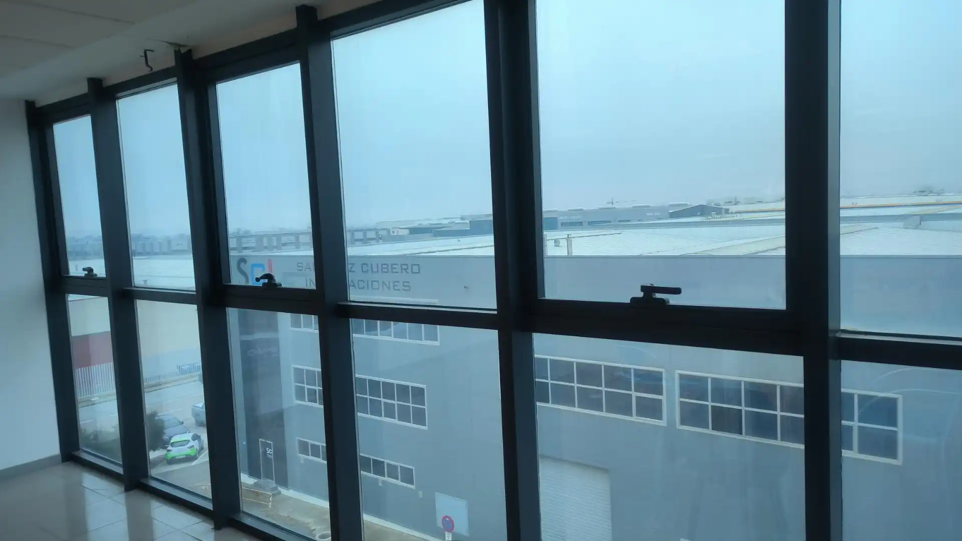 Exterior view of Office for rent in Zaragoza