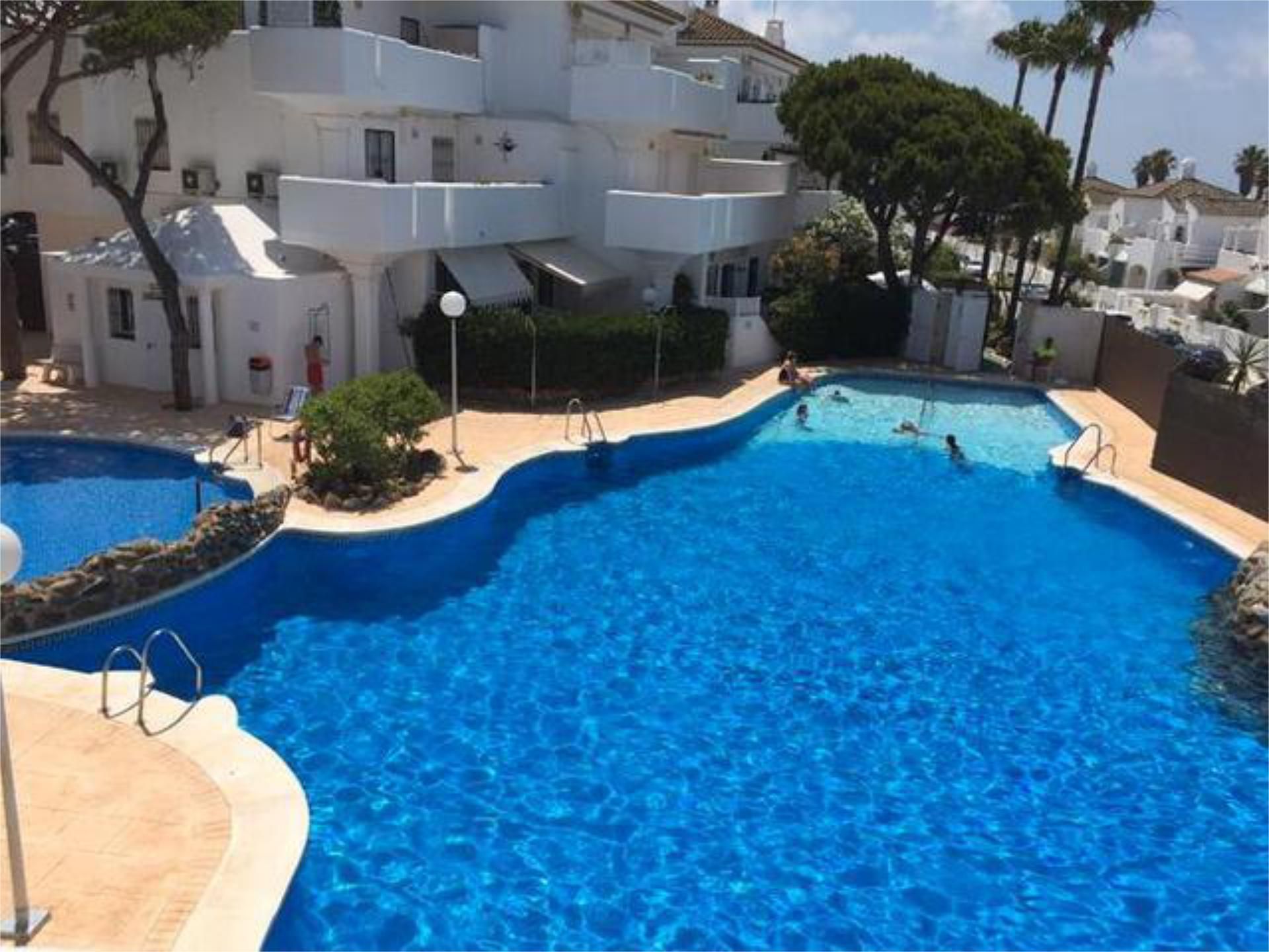 Apartament de lloguer a Núcleo urbano Piscina de Apartament de lloguer en Chiclana de la Frontera amb Jardí privat, Terrassa i Piscina