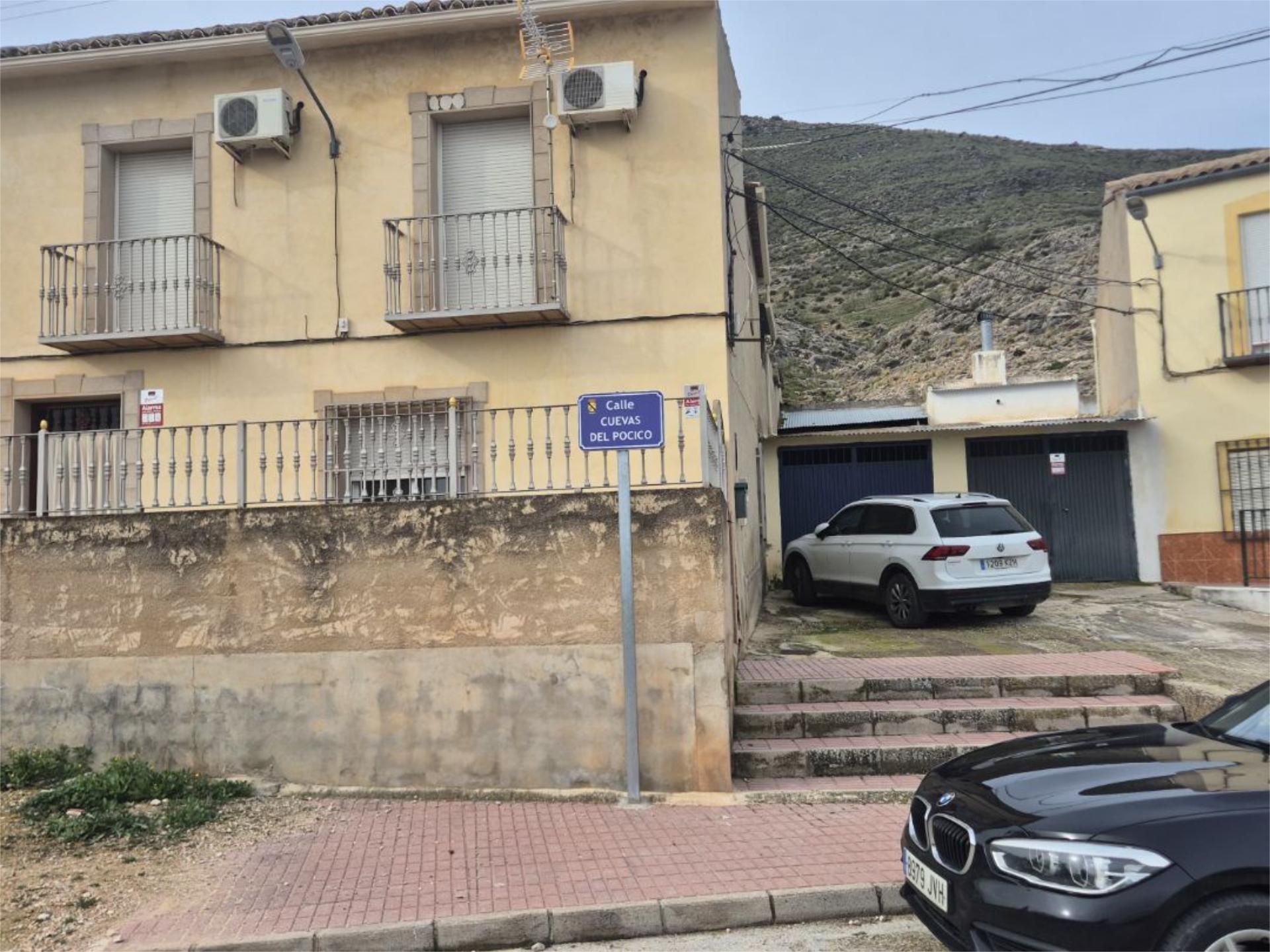 Casa o xalet en venda a Calle Cuevas del Pocico, 5, Jódar Aparcament de Casa o xalet en venda en Jódar amb Aire condicionat, Traster i Moblat