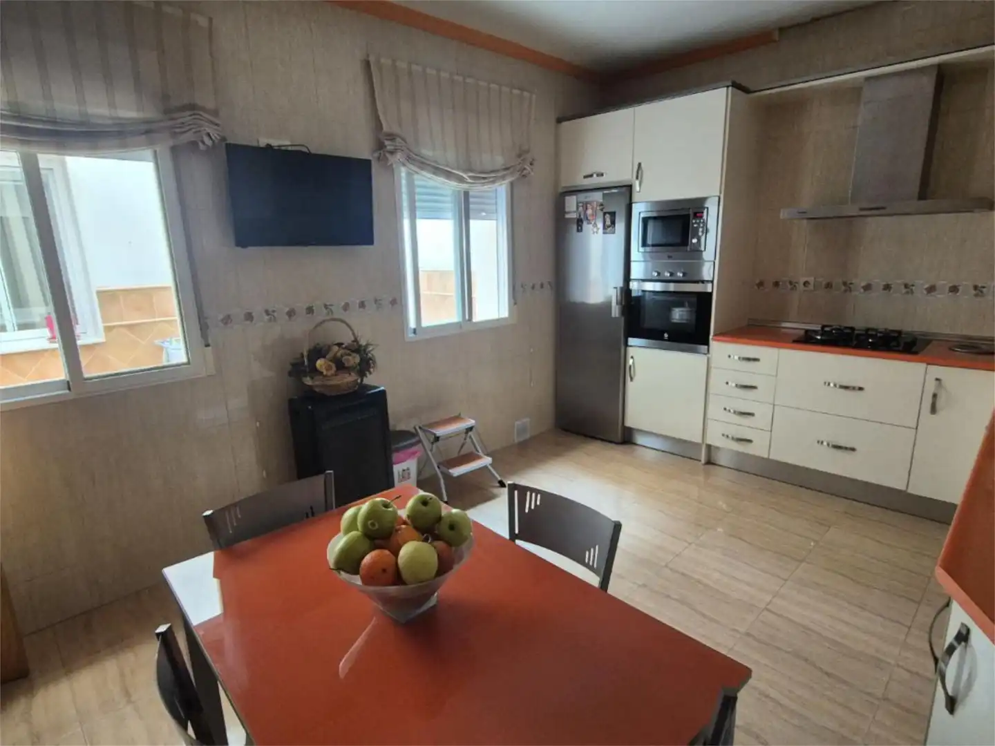 Piso en venta en Calle Cuevas del Pocico, 5, Jódar Cocina de Piso en venta en Jódar con Aire acondicionado, Trastero y Amueblado